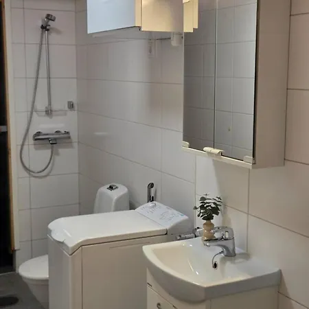 Apartment 2ndhomes Cozy With 1br, Sauna And Parking